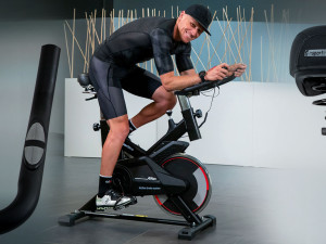 Ce trebuie sa stim despre bicicleta spinning si care sunt beneficiile antrenamentului cu aceasta?