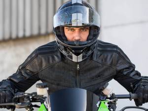 Cum sa ingrijesti o casca moto?