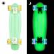 Pennyboard fosforescent WORKER Lumy NEW 22", Verde